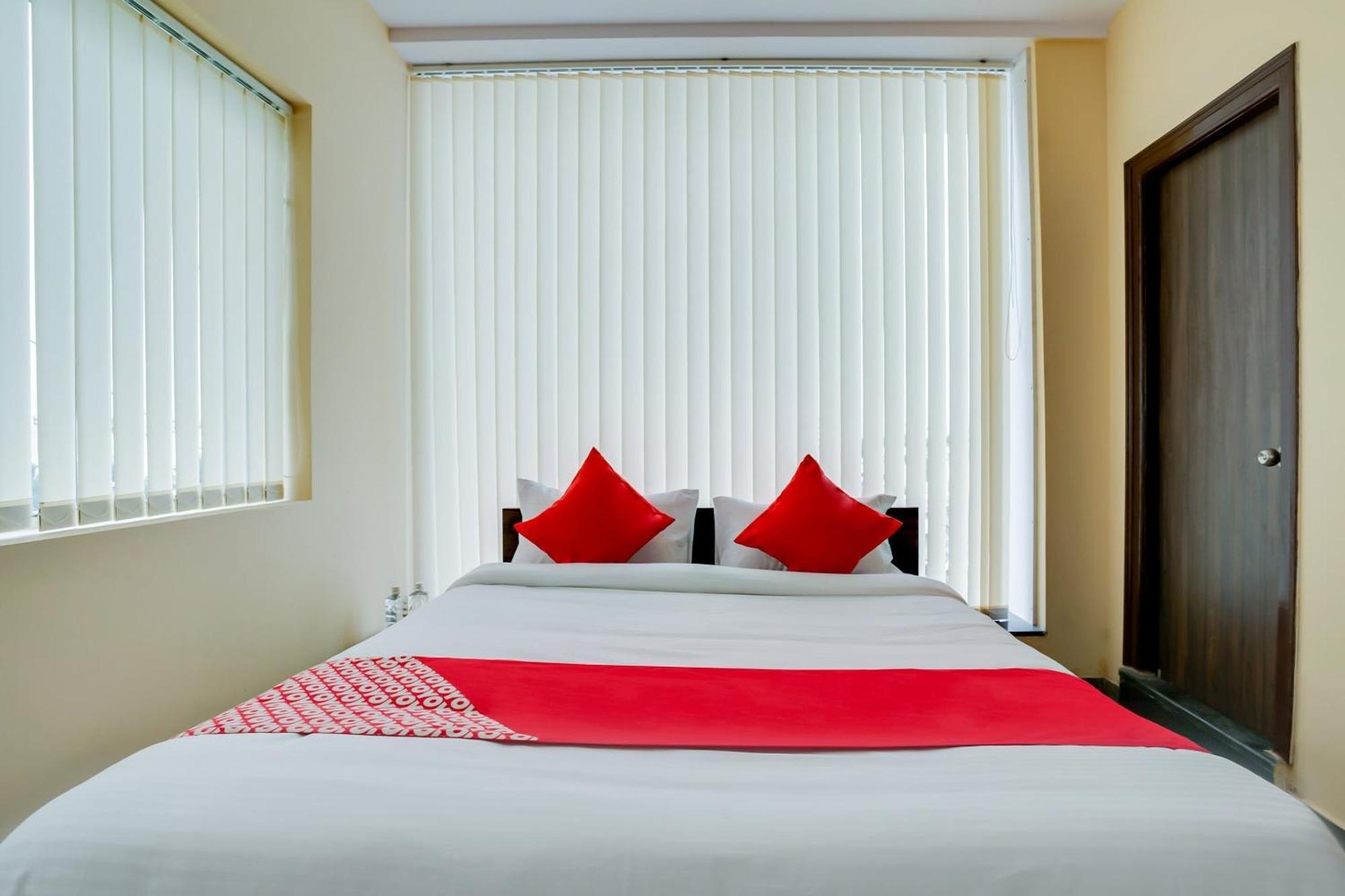 Hotel O Alekhya Residency Cafe Bahar Sururnagar Exterior photo