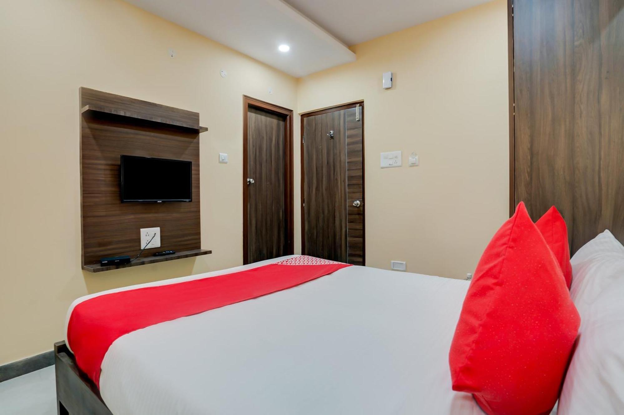 Hotel O Alekhya Residency Cafe Bahar Sururnagar Exterior photo